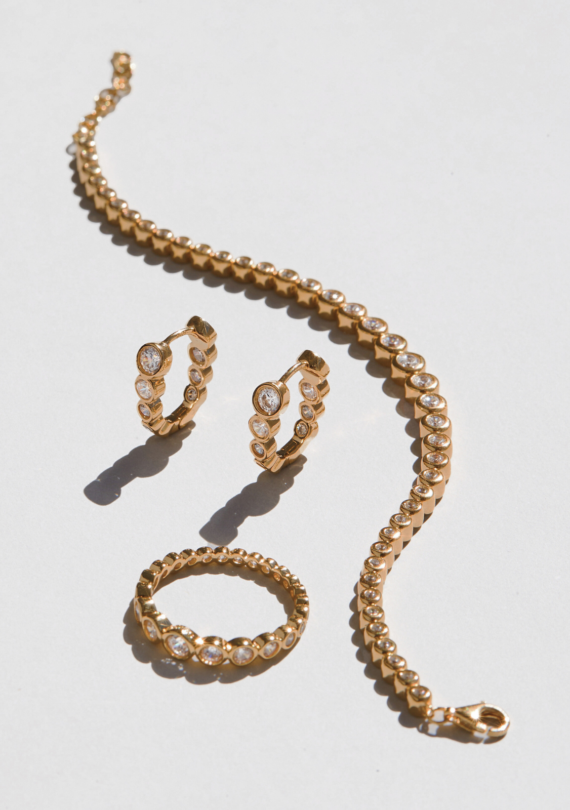 Crescendo Oval Hoops - Gold