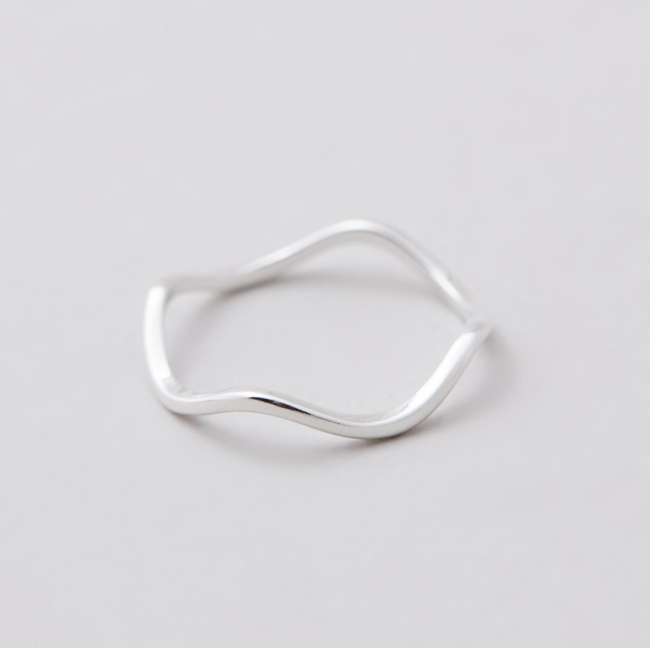 Vera Wave Ring - Silver